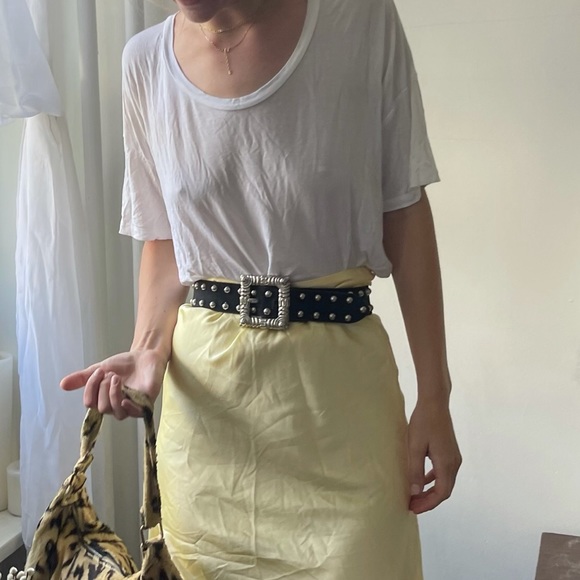 Amour Vert Plain White Oversized Scoop Neck Short Sleeve Tee Shirt Small (XS-M) - Picture 9 of 16